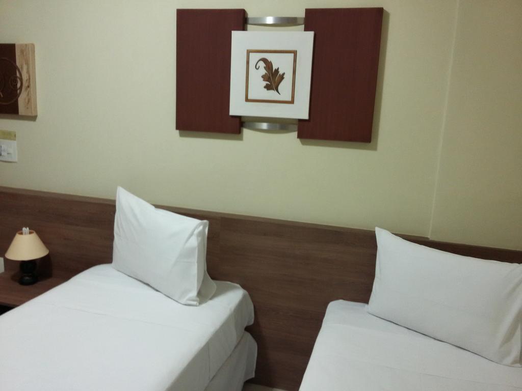 Hotel Mont Rey Sao Vicente  Bagian luar foto
